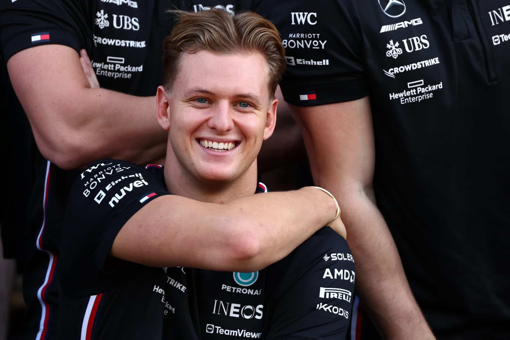 Substituto de Lewis Hamilton começa a ser discutido e bastidores indicam volta de "lenda"