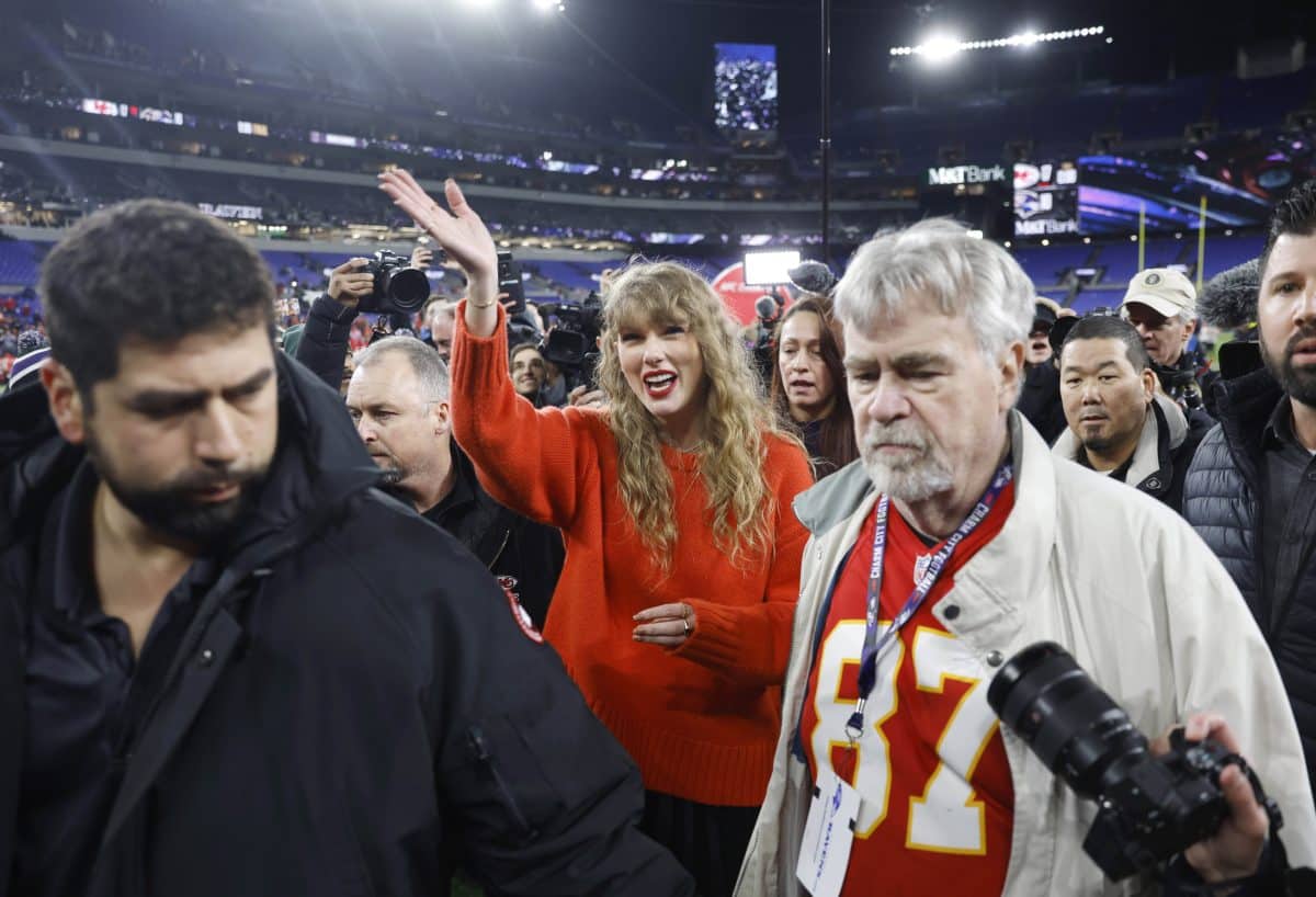 INUSITADO! Taylor Swift é a real responsável por levar Kansas City Chiefs ao Super Bowl