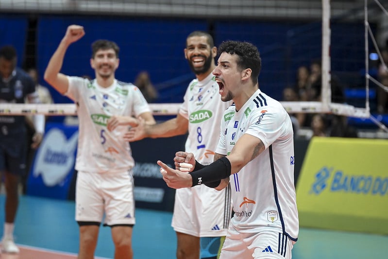 Sada Cruzeiro vence Minas com facilidade e web reage: “Nem precisa treinar”