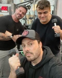 Danilo Gentili revela verdade assustadora do seu salário para Renato Cariani