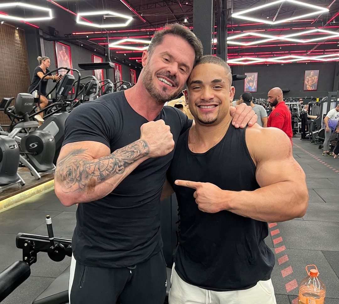 Léo Stronda fala abertamente sobre nova contratação da Growth e surpreende: "Ele é minha inspiração"