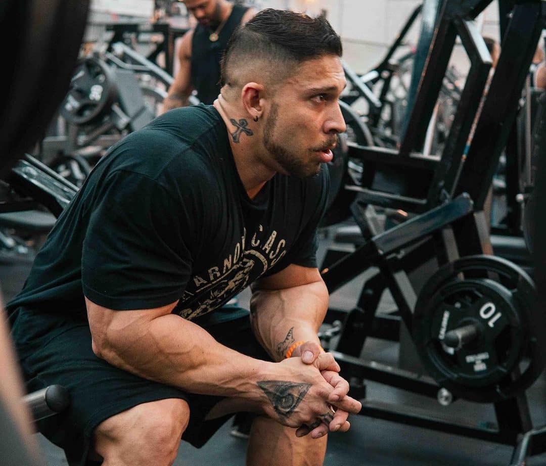 Comparação entre Ramon Dino e Rafael Brandão coloca futuro do acriano em jogo