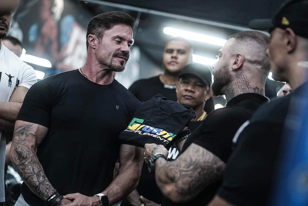 Renato Cariani revela detalhes de conversa secreta com Léo Stronda ante de fechar com a Growth