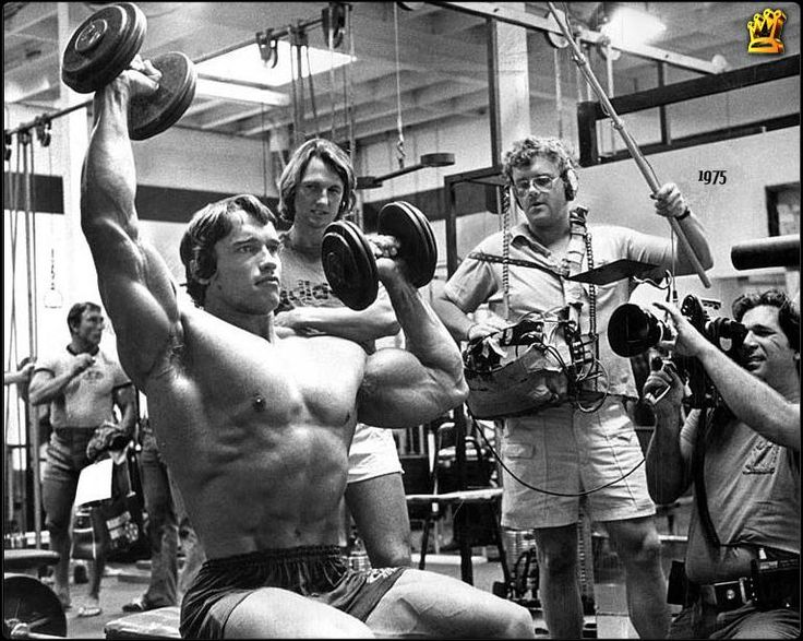 Tudo que você não deve fazer na academia segundo Arnold Schwarzenegger