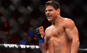 Paulo Borrachinha determinado a disputar o cinturão após UFC 298: “Serei o próximo da fila”