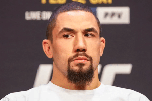 Whittaker tem planos contra Paulo Borrachinha: “Vou machucar ele”
