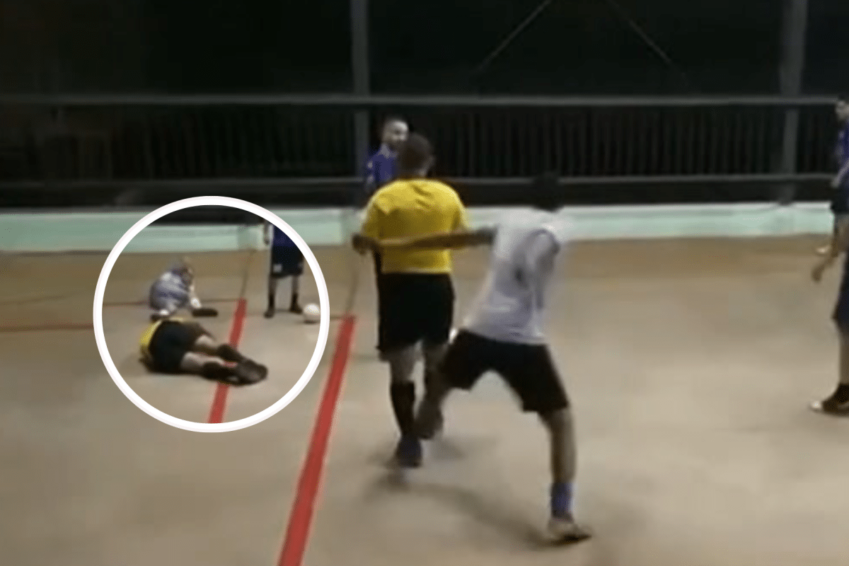 AGRESSÃO! Jogo de futsal é interrompido após ataque contra árbitro