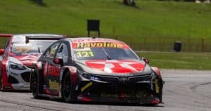 Felipe Baptista domina de ponta a ponta e leva vitória na estreia da Stock Car em Goiânia