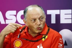 Chefe da Ferrari revela segredo que vai ajudar na Austrália: “Vão sentir a pressão!”