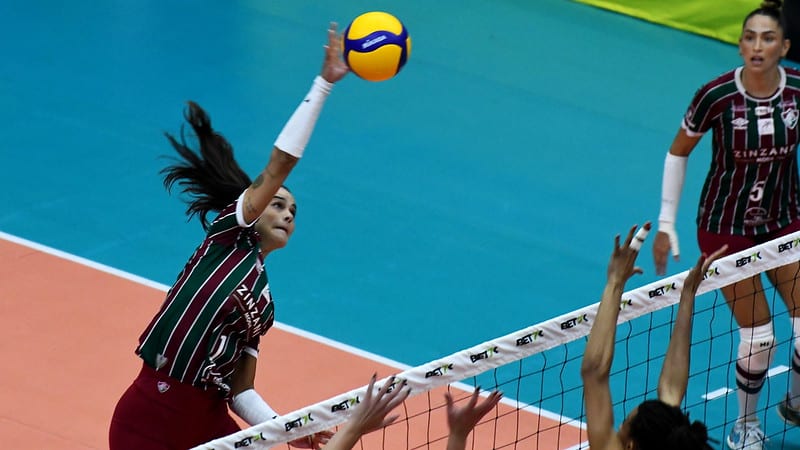 Thaisa, Gattaz e mais! Craque do Fluminense revela inspirações