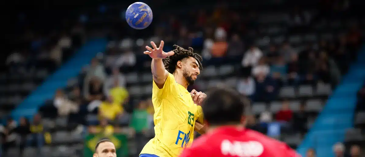Brasil se recupera contra o Bahrein e tem prova de fogo na última rodada do Pré-Olímpico de Handebol