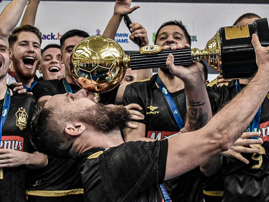 [Entrevista] Capitão do Magnus Futsal, Rodrigo projeta Libertadores histórica: “Rumo à glória eterna”