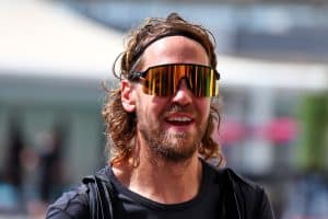 OFICIAL: Sebastian Vettel vai voltar a correr no automobilismo