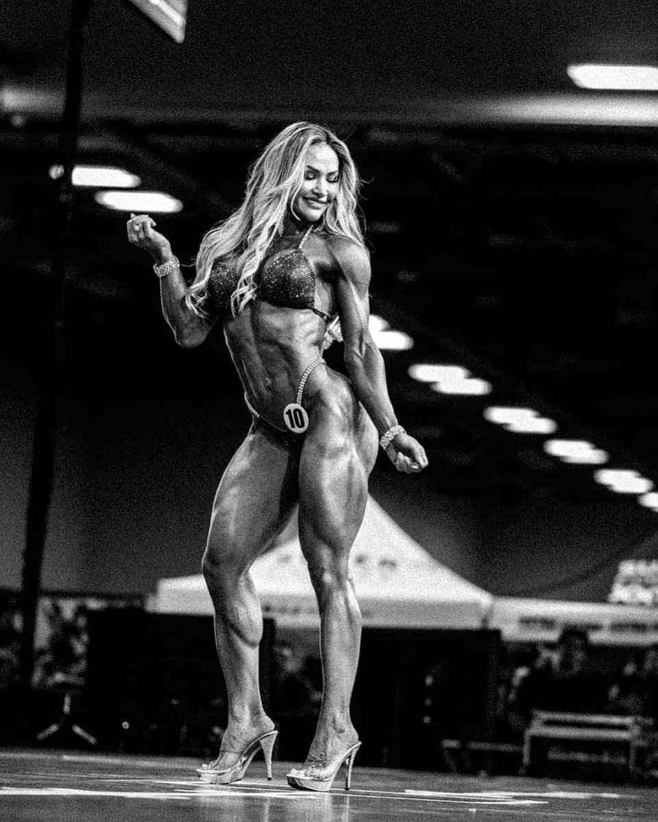 INÉDITO! Francielle Mattos conquista título do Arnold Classic Ohio 2024 e se isola como rainha da Wellness