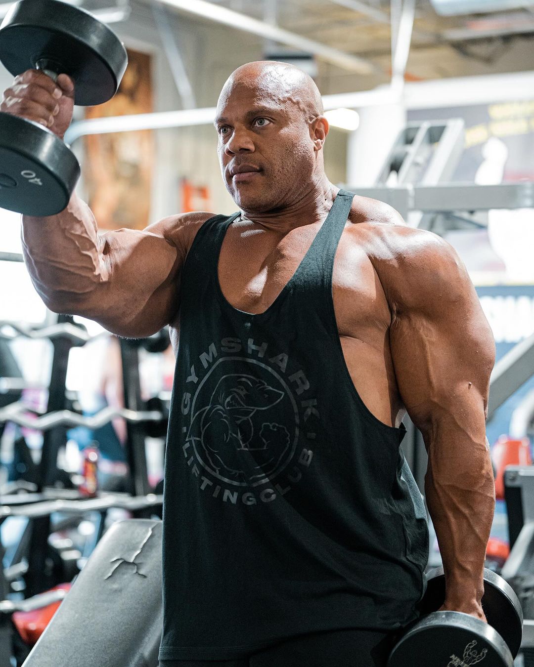INSANO! Este é o shape de Phil Heath hoje, 7 anos após vencer seu último Mr. Olympia