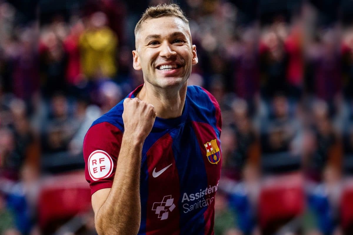 Melhor do mundo, Pito detalha trajetória até o sucesso no Barcelona e faz revelação sobre Mundial