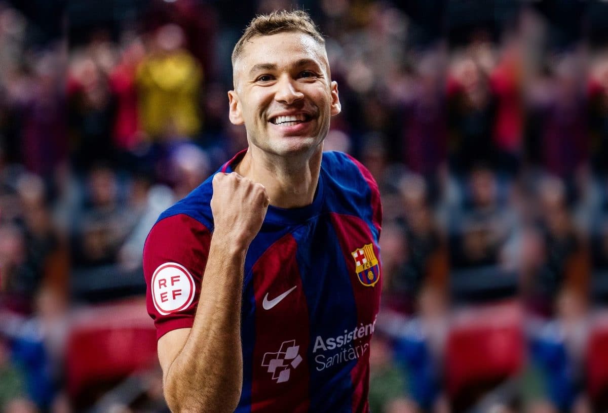 Melhor do mundo, Pito detalha trajetória até o sucesso no Barcelona e faz revelação sobre Mundial
