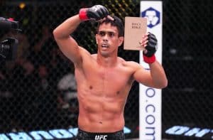 PASTOR SANGUINÁRIO! Conheça Jafel Filho, lutador do UFC que é pastor aos domingos