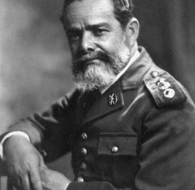 Quem foi o primeiro brasileiro medalhista de ouro na história das Olimpíadas?