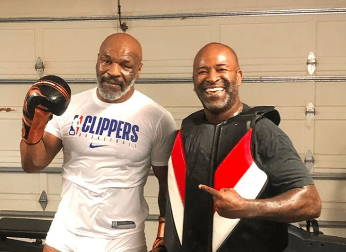 Mike Tyson explica o porquê escolheu Rafael Cordeiro como treinador