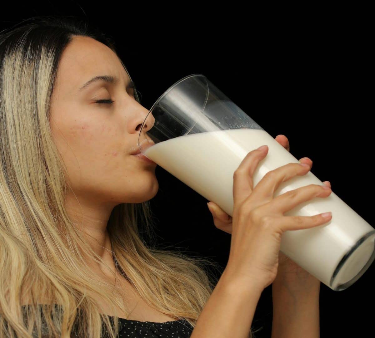 Beber esperma é o real segredo para ganhar massa muscular, afirma fisiculturista