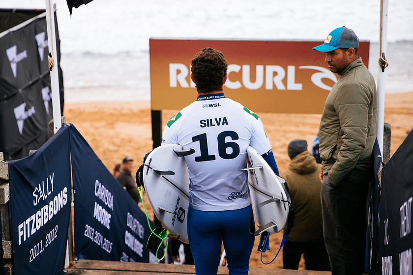 Gabriel Medina tem estreia IMPLACÁVEL e complica a vida de outro brasileiro na WSL