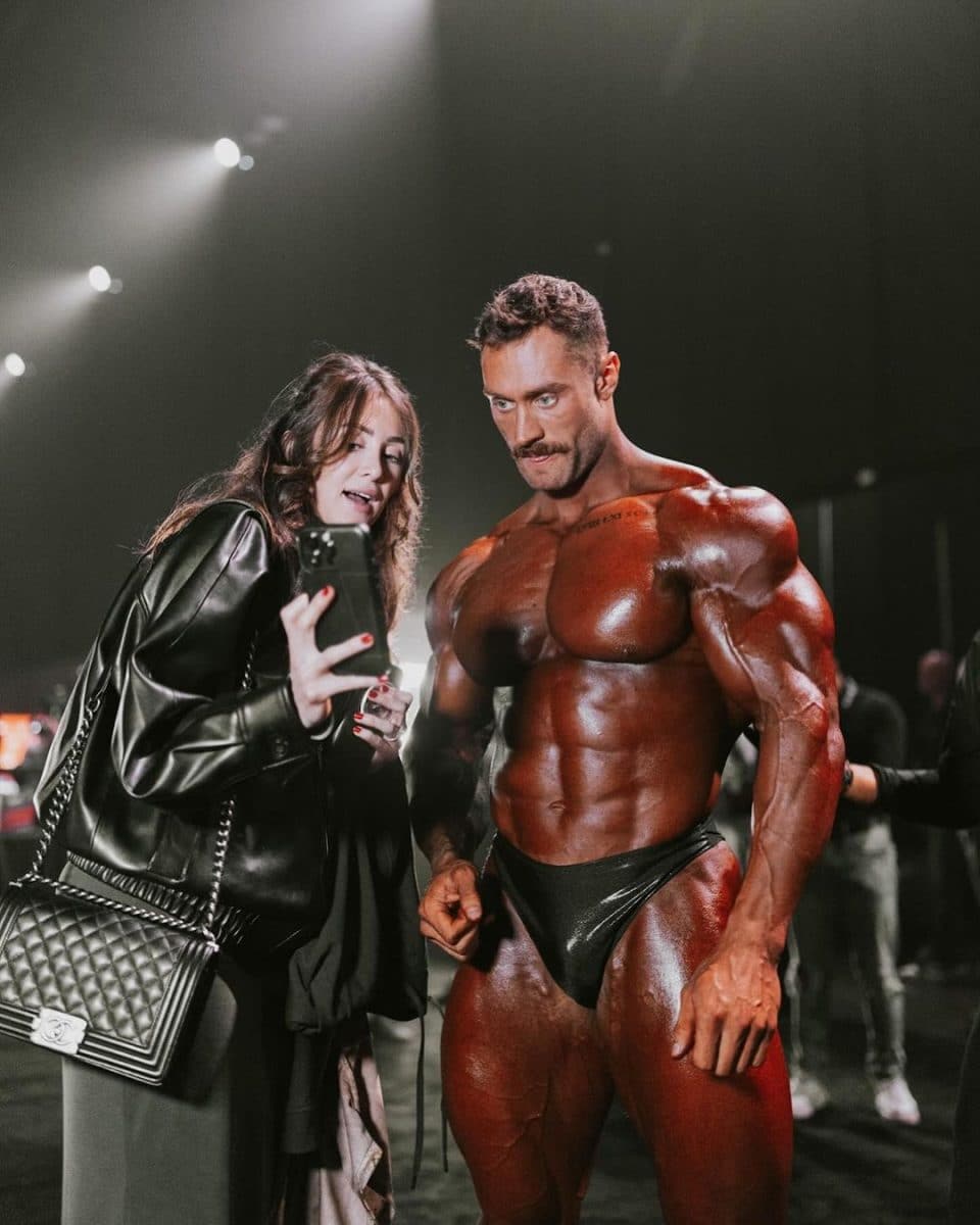 “Não vai ser fisiculturista!”, Cbum fala sobre sua filha e decreta esporte inusitado para ela