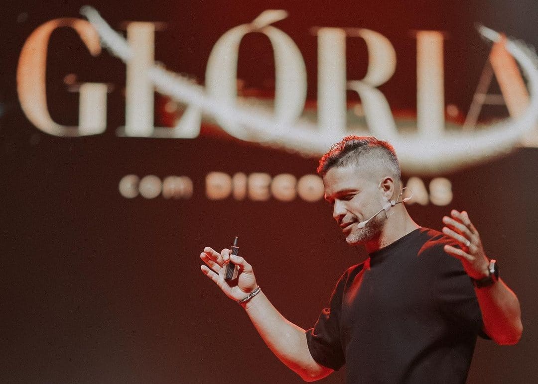 Rolê aleatório: Diego Ribas, craque ex-Flamengo, estará no Arnold Classic Brasil 2024, evento de fisiculturismo