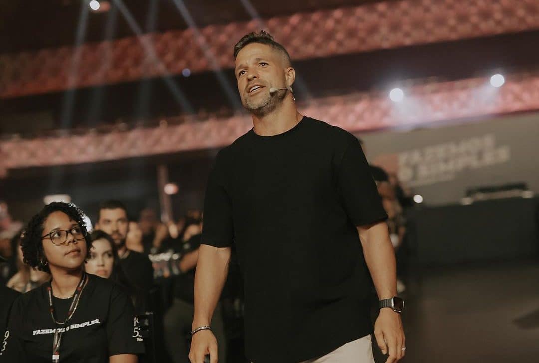 Rolê aleatório: Diego Ribas, craque ex-Flamengo, estará no Arnold Classic Brasil 2024, evento de fisiculturismo