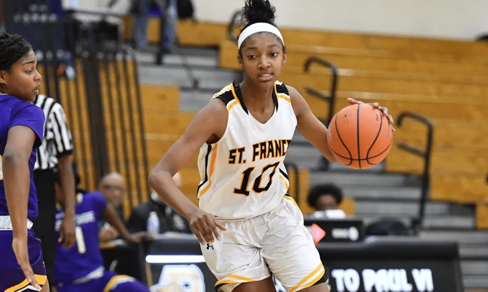 Reese em ação pelo Saint Frances Academy