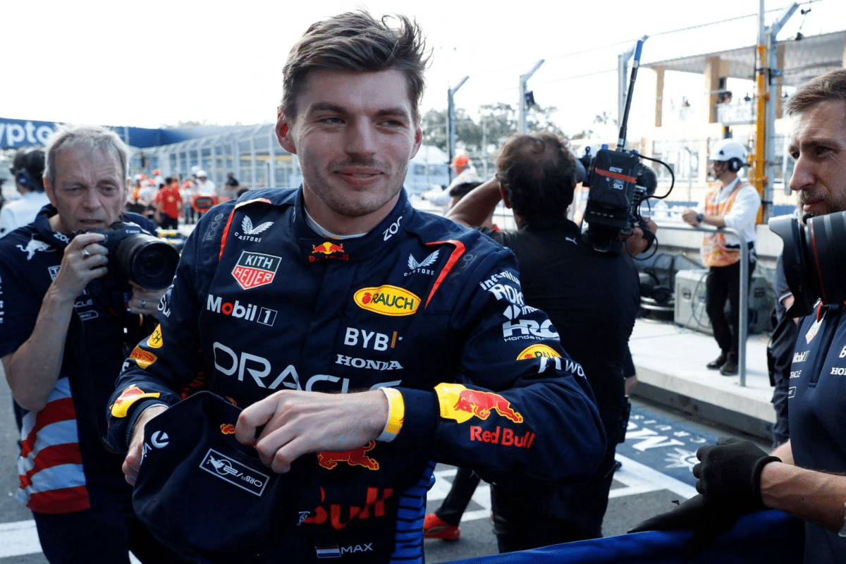 Verstappen garante pole em Miami e persegue marca de lenda