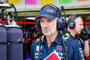 OFICIAL: Red Bull Racing quebra mistério e confirma situação de Adrian Newey