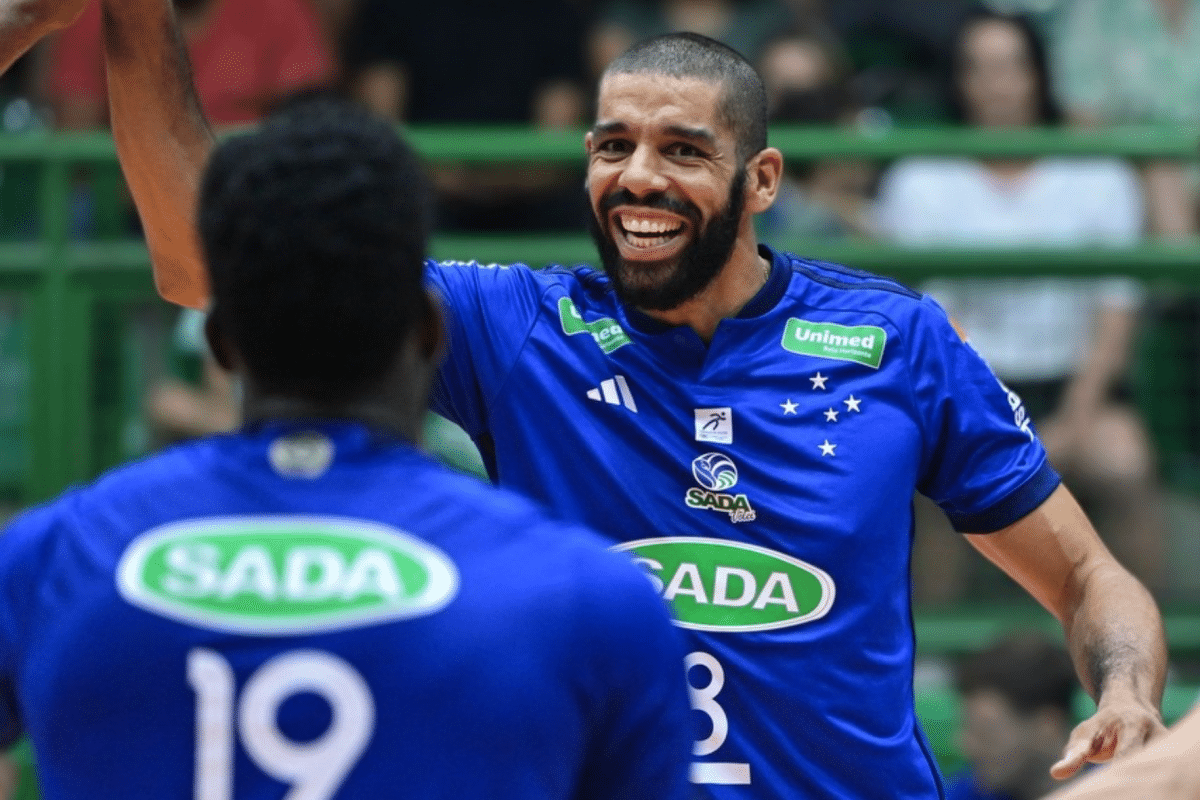 Fica ou sai? Cruzeiro toma decisão sobre o futuro de Wallace