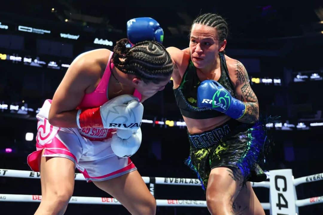 Bia Ferreira explica diferença entre o boxe olímpico e o profissional