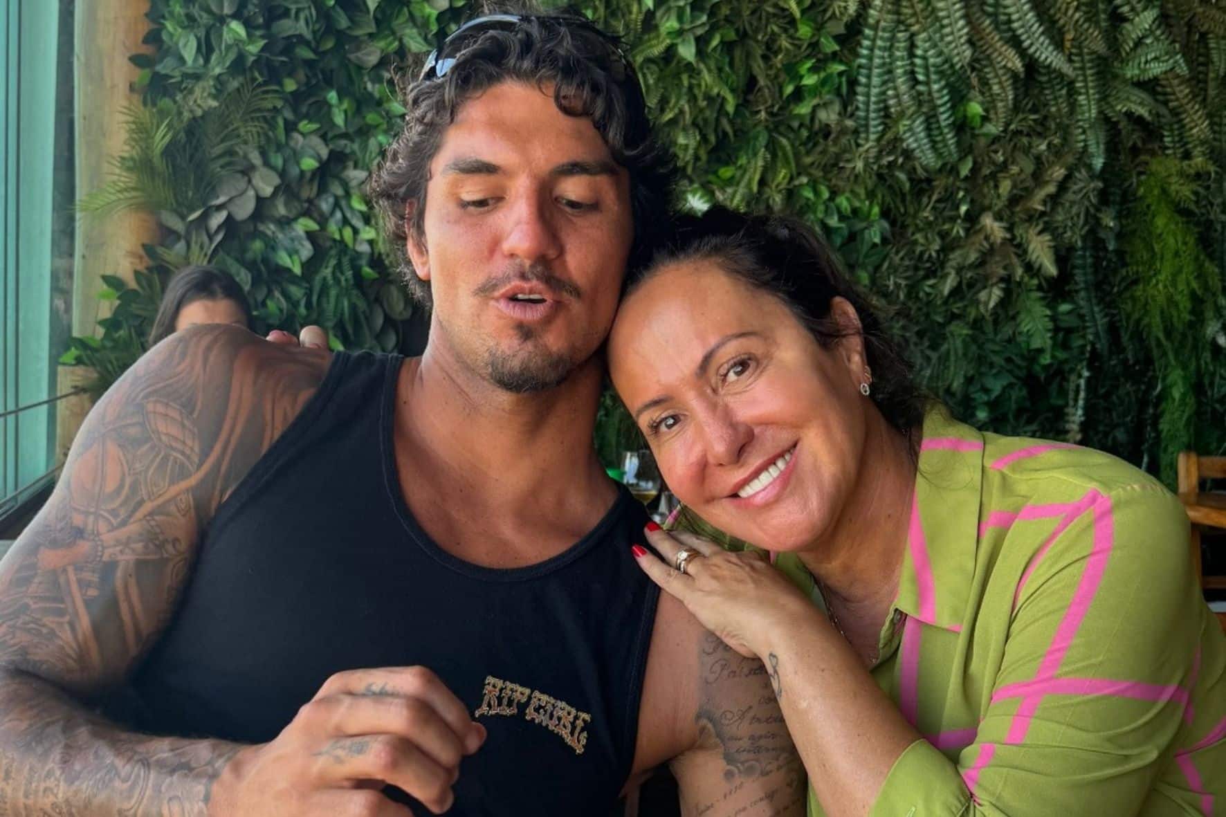 Família é tudo! Gabriel Medina passa dia especial e faz declaração para sua mãe (2)