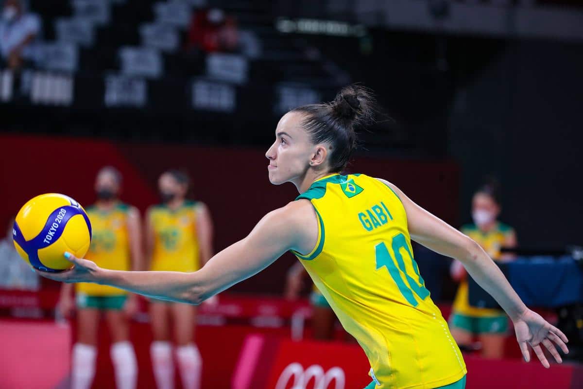 “As adversárias sentem a pressão”, Gabi explica o trunfo da Seleção para a VNL