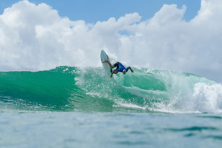 Lenda do surf havaiano detona a WSL e relembra o passado: “Nós éramos os vilões”