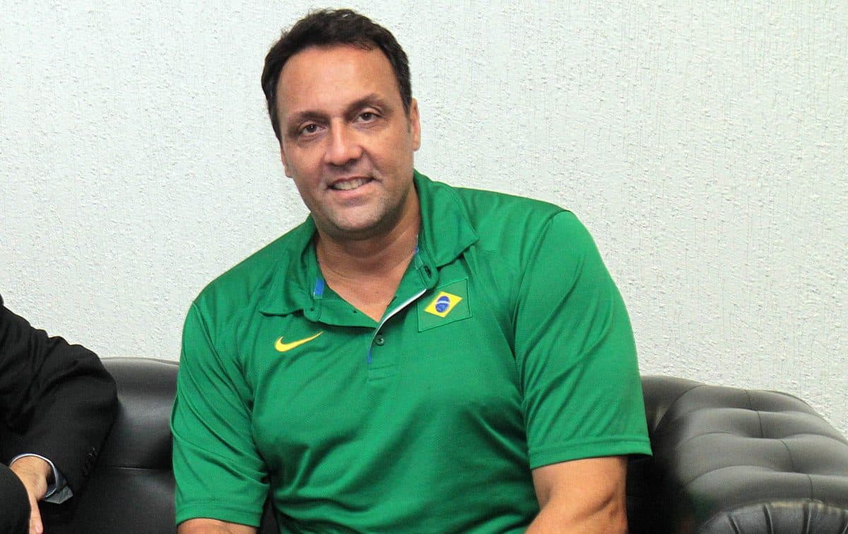 Sem previsão de alta! Veja o quadro de Pampa, campeão olímpico no vôlei