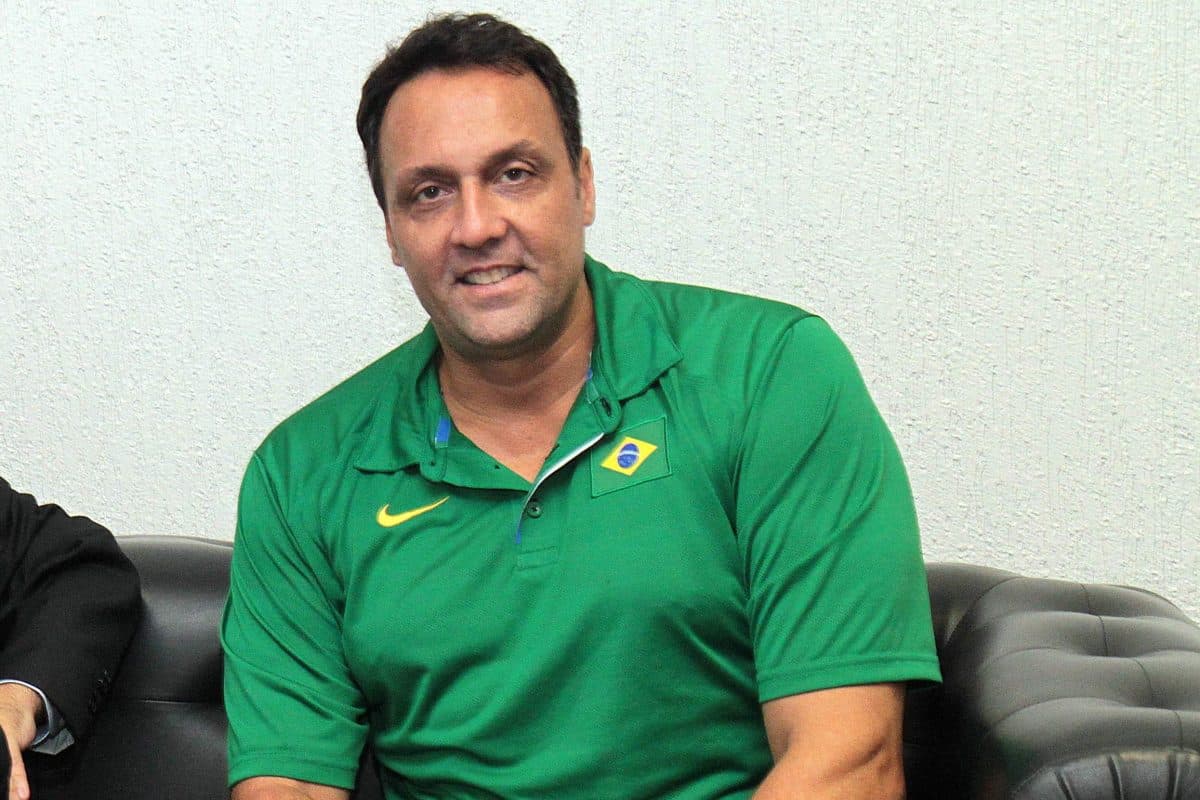 Sem previsão de alta! Veja o quadro de Pampa, campeão olímpico de vôlei