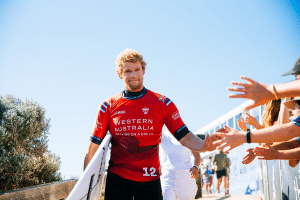 WSL bate o martelo e fecha parceria com John John Florence para Saquarema