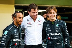 Tratamento igual? Toto Wolff entra em polêmica com Lewis Hamilton e George Russell