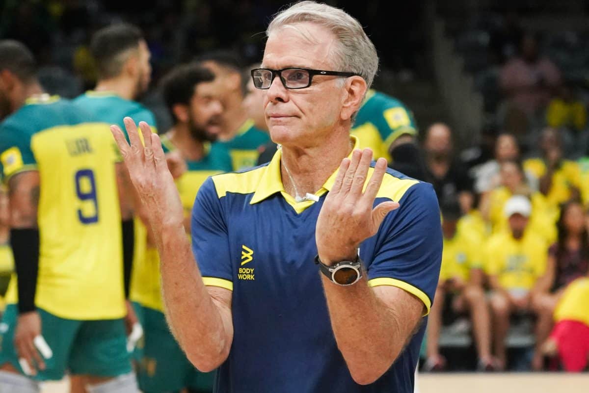 Bernardinho rebate críticas após mais uma derrota na VNL e dispara: “O jogo foi bom para…”