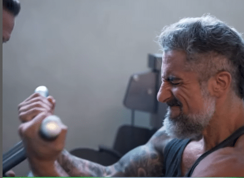 É humilhante, Marcos Mion abre o jogo sobre sua paixão por musculação