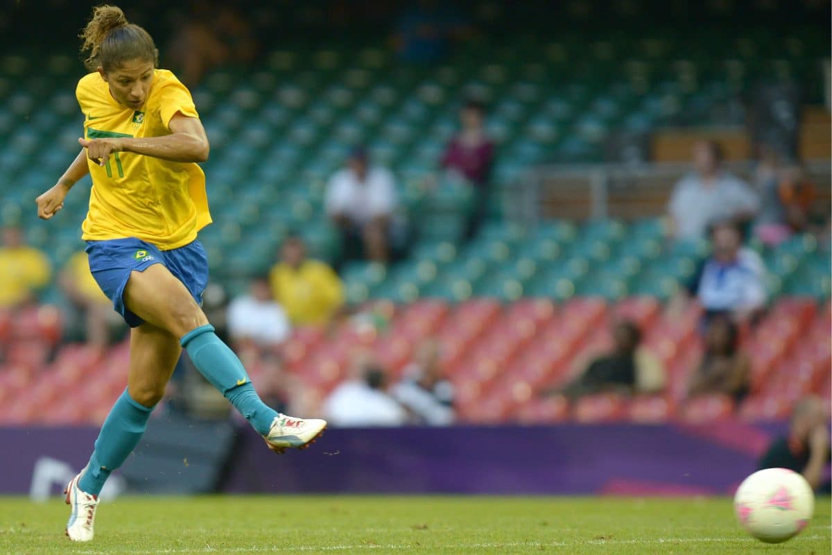 Cristiane Rozeira (2025): biografia, times e títulos da jogadora de futebol