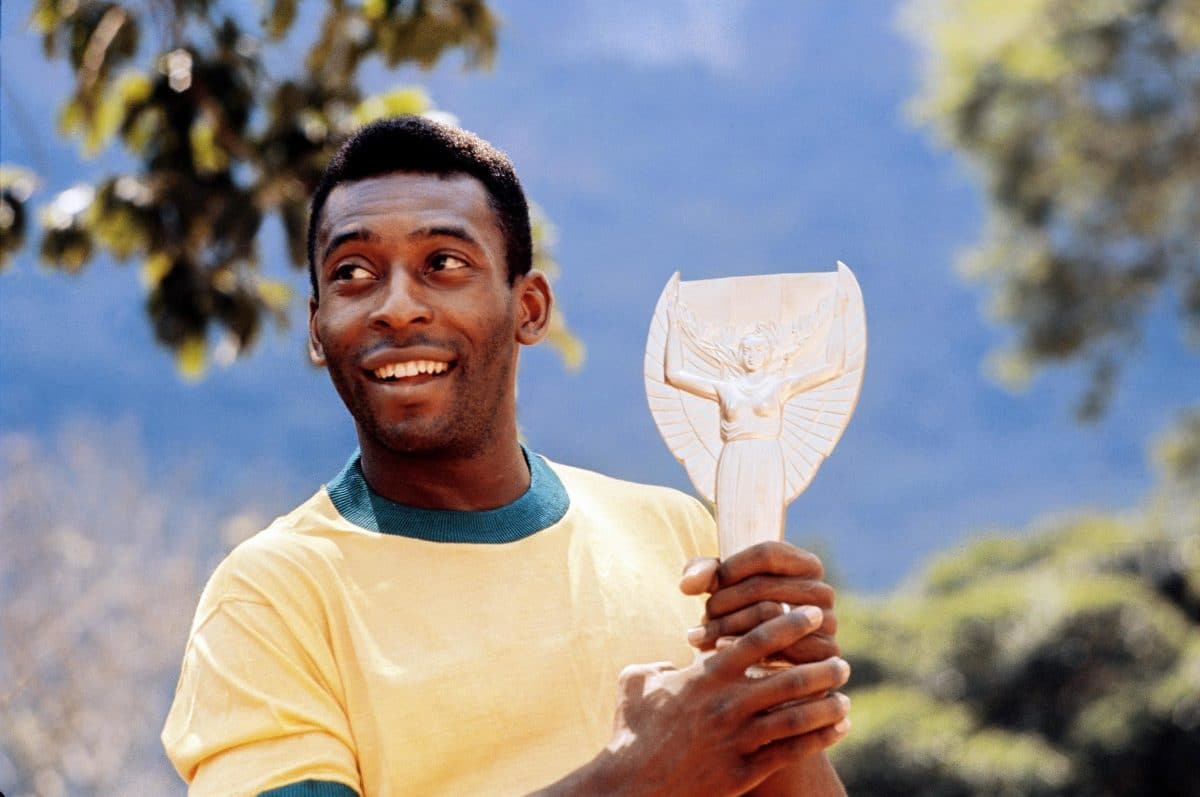 Pelé disputou apenas uma Copa América, quem foi o campeão?