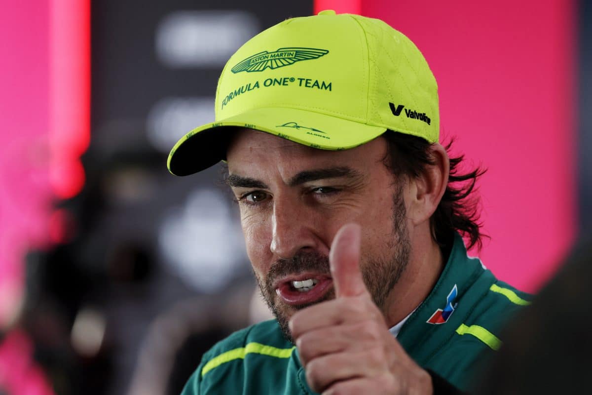 Fernando Alonso tira sarro de Lewis Hamilton após GP do Canadá: “Não me passou na pista!”