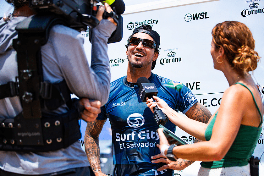 Subindo no ranking! Gabriel Medina leva susto em bateria, mas avança em El Salvador