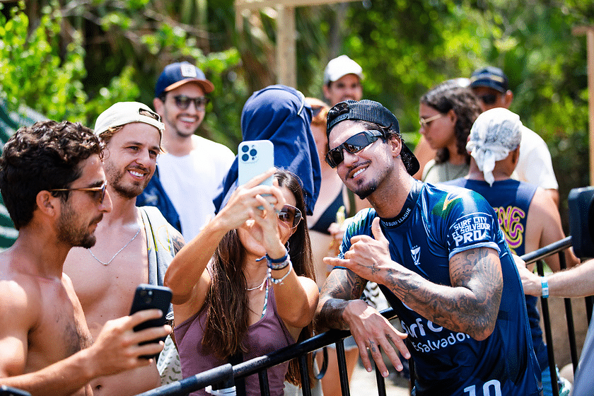 Gabriel Medina bate Chumbinho e encosta no top-5! Veja o ranking ao vivo