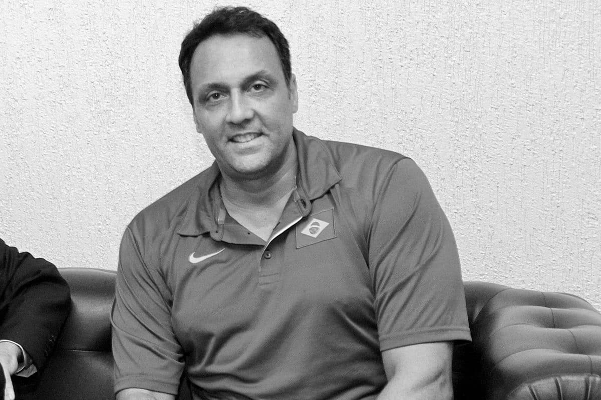 Campeão olímpico com a Seleção, Pampa morre aos 59 anos