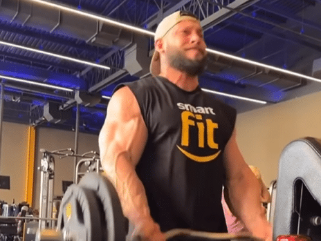 Ramon Dino fechado com a Smart Fit